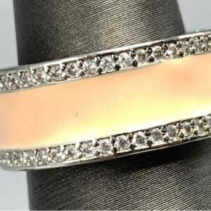 Elegant Silver and Cream Women's Ring